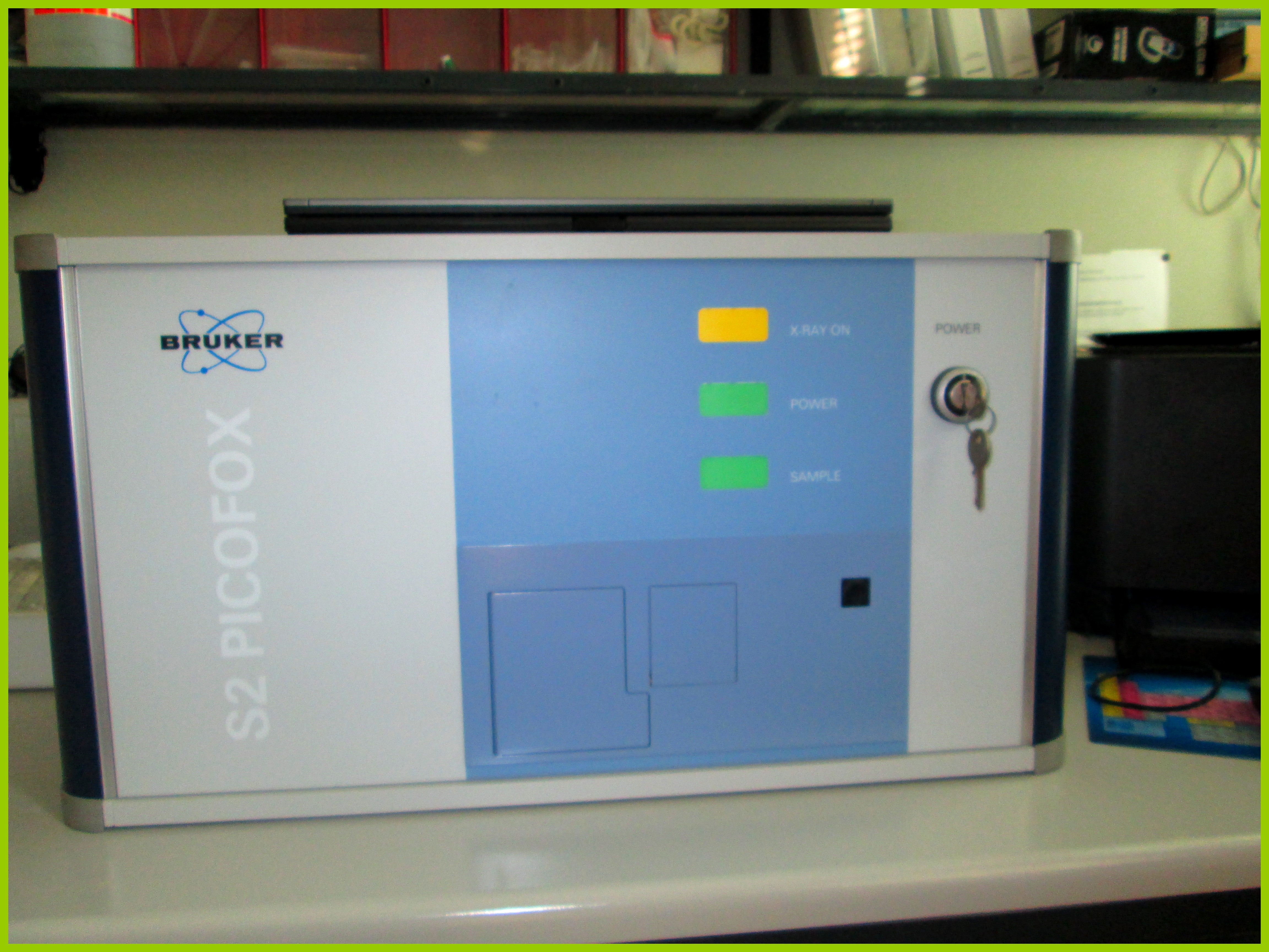 Spettrometro TXRF S2 Picofox (Bruker AXS Microanalysis GmbH)